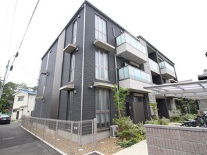 clochette arbru外観写真