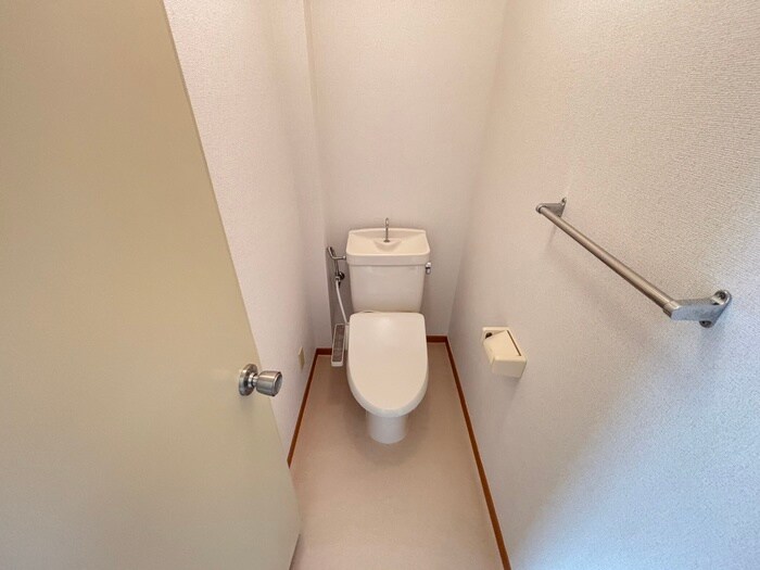 物件内観写真11　(トイレ)