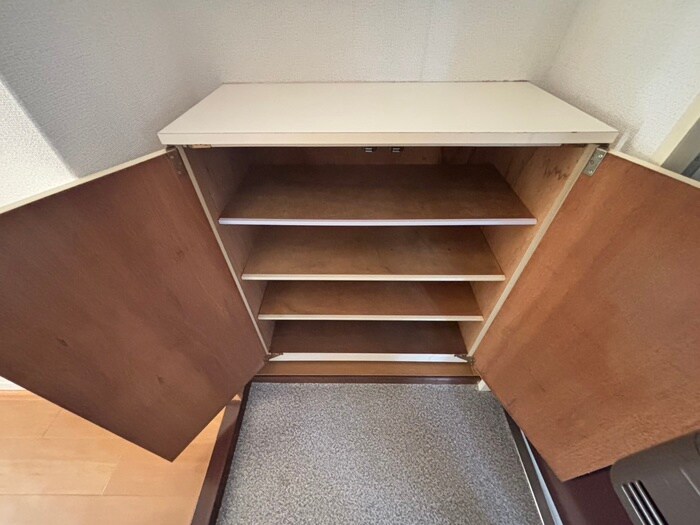 物件内観写真16　(靴箱)