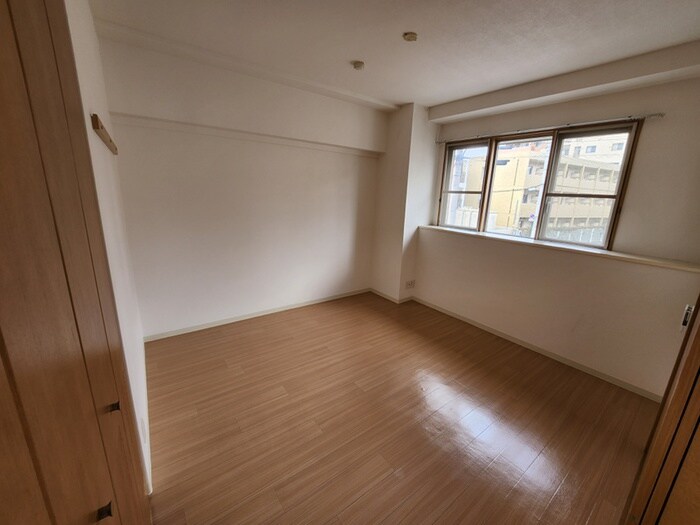 物件内観写真12　(居室)