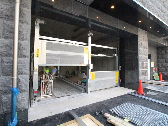 物件外観写真4　(駐車場)