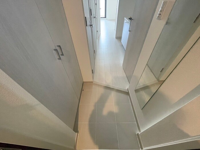 物件内観写真15　(玄関)