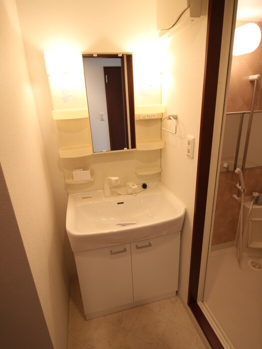 物件内観写真10　(洗面)