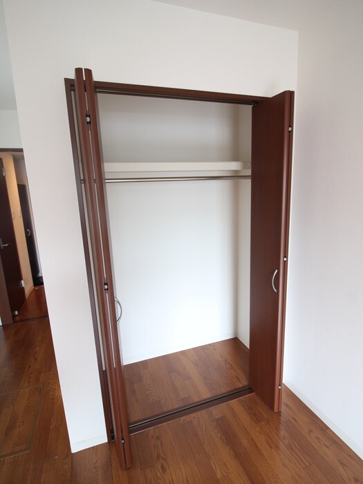 物件内観写真13　(収納)