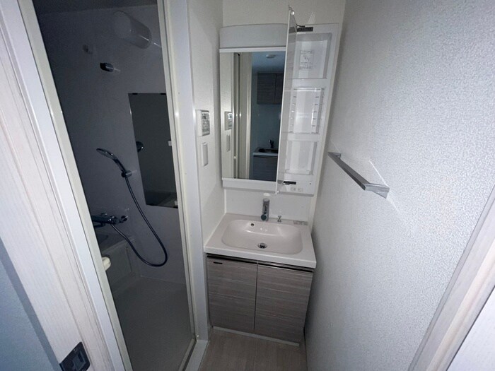 物件内観写真12　(洗面)