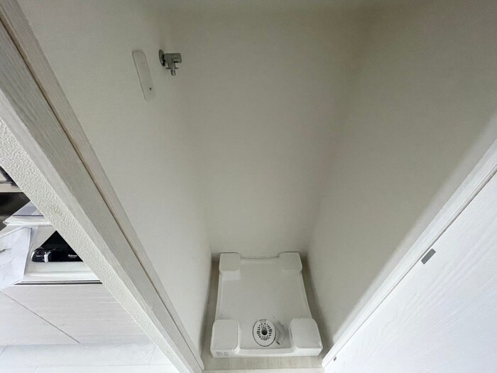 物件内観写真20　(洗濯機置場)