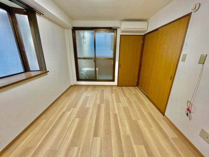 物件内観写真12　(居室)