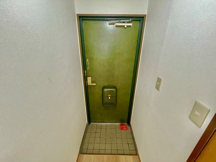 物件内観写真22　(玄関)