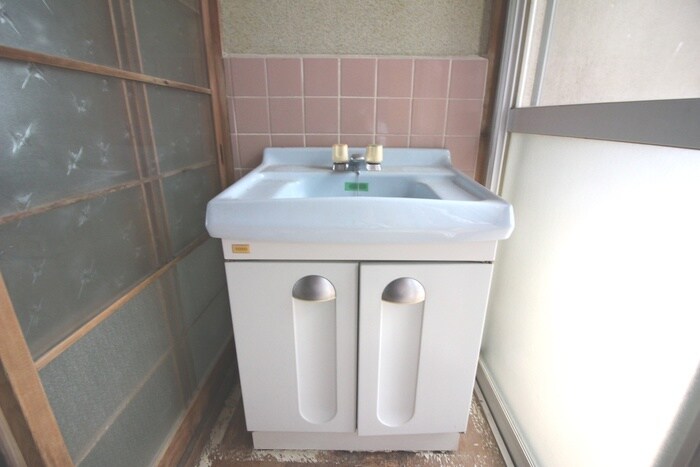 物件内観写真9　(洗面)