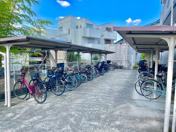 サンクレ－ルⅡの駐輪場