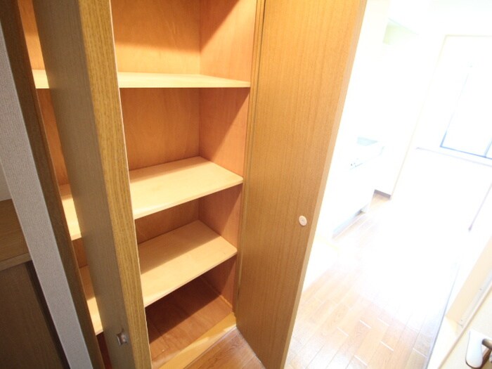 物件内観写真17　(収納)
