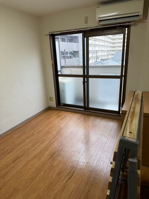 物件内観写真13　(居室)