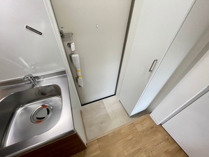 物件内観写真14　(玄関)