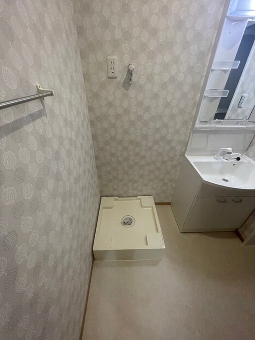 物件内観写真15　(洗濯機置場)