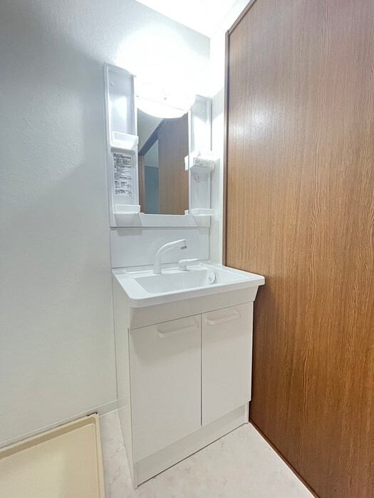 物件内観写真9　(洗面)