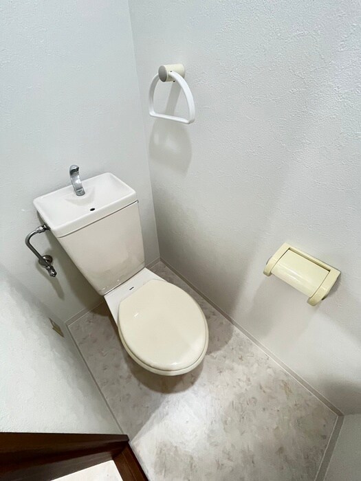 物件内観写真10　(トイレ)