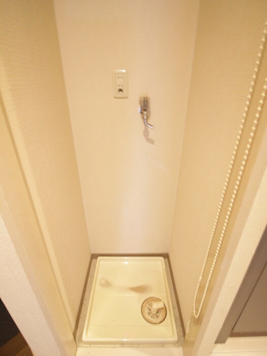 物件内観写真19　(洗濯機置場)