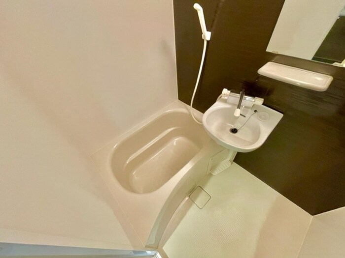 物件内観写真13　(バス／シャワールーム等)