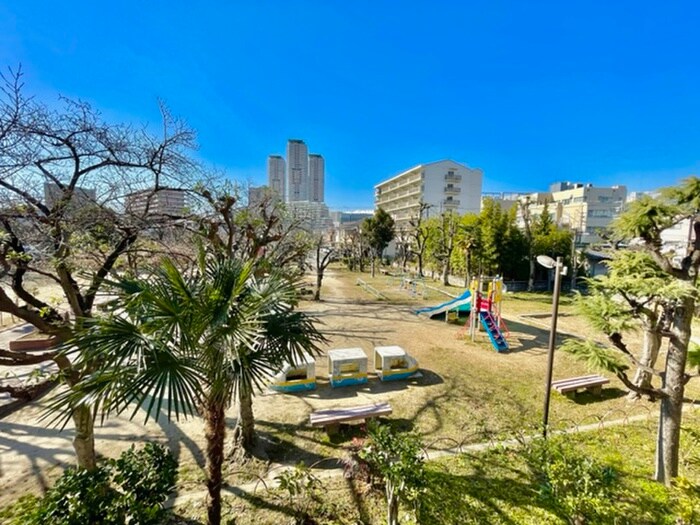 物件内観写真22　(室内からの展望)