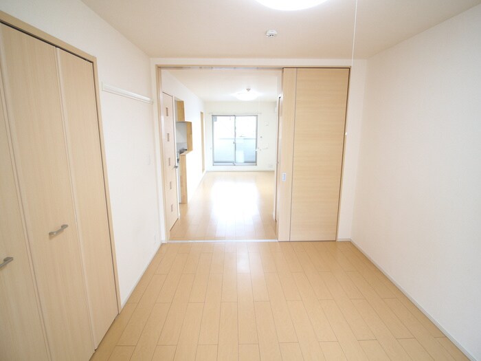 物件内観写真9　(居室)