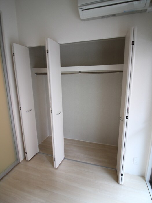 物件内観写真10　(収納)