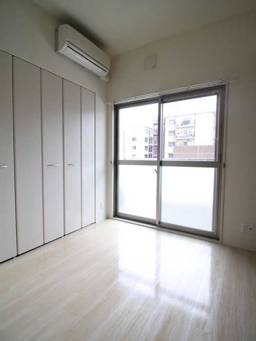 物件内観写真13　(居室)