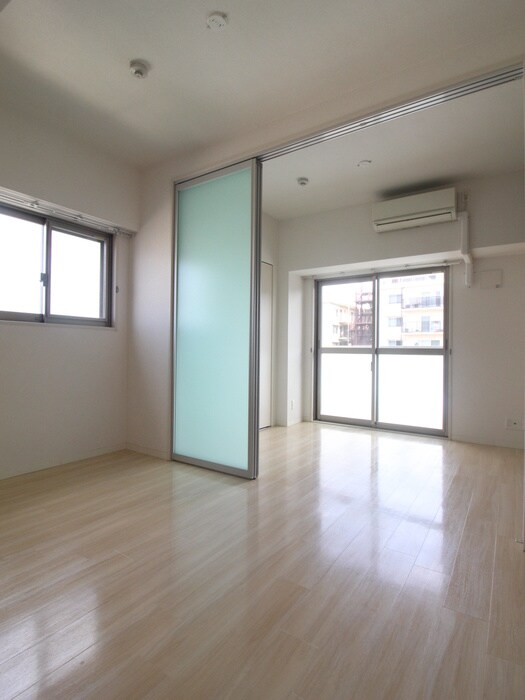 物件内観写真13　(居室)