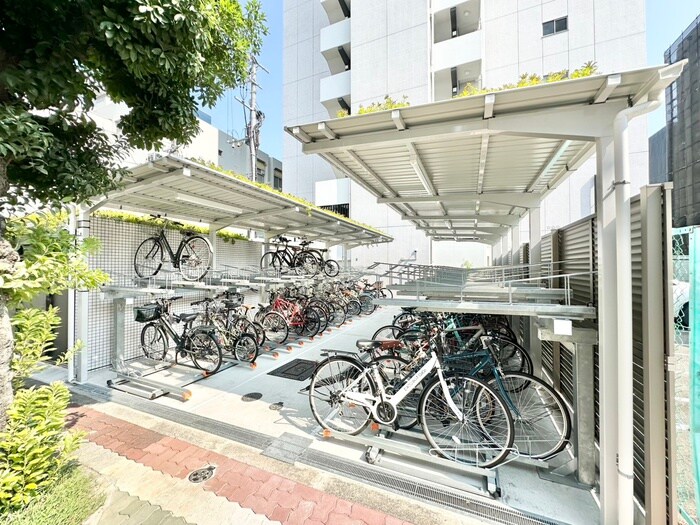 物件外観写真5　(駐輪場)