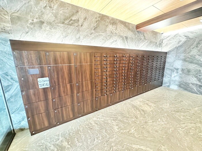 物件外観写真6　(建物設備)