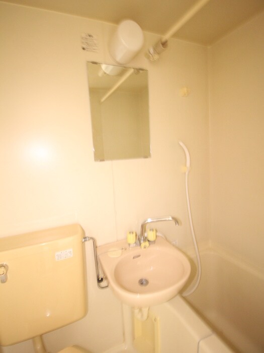 物件内観写真8　(洗面)