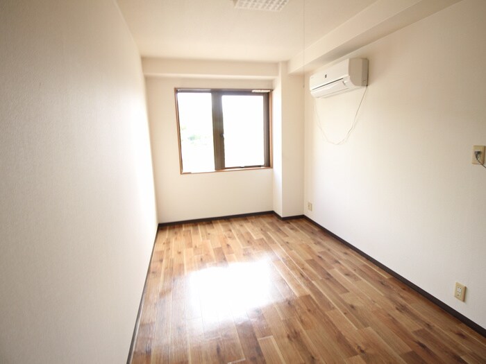 物件内観写真16　(居室)