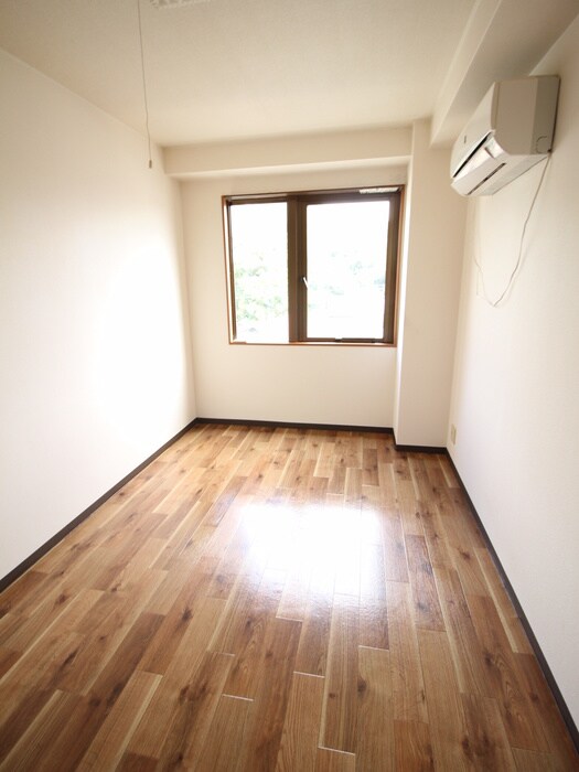 物件内観写真17　(居室)
