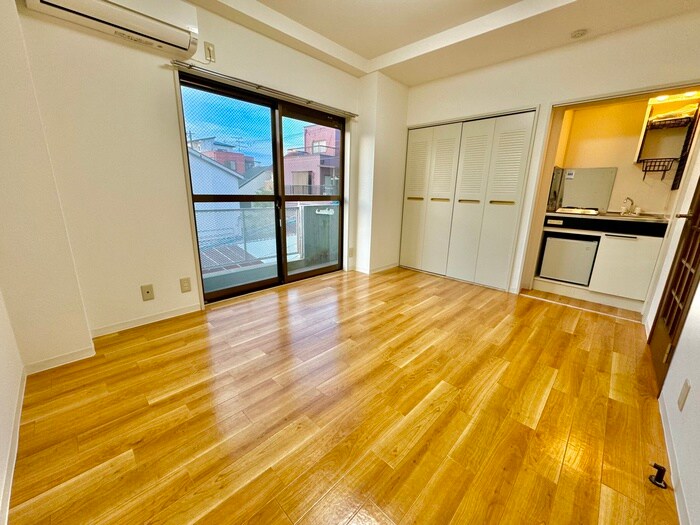 物件内観写真8　(居室)