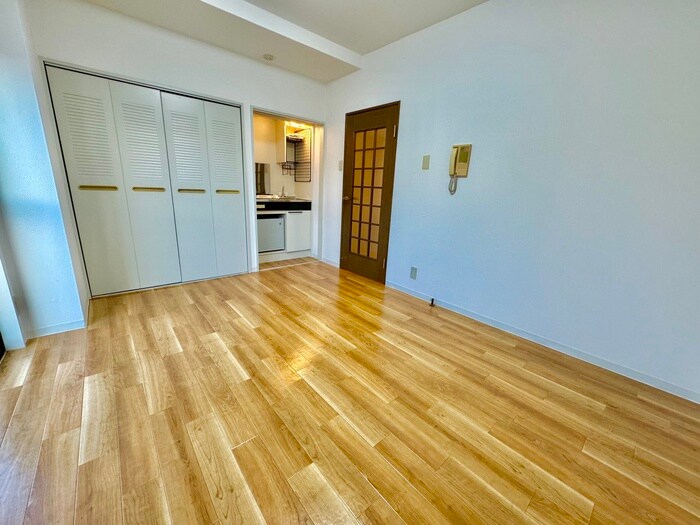 物件内観写真9　(居室)