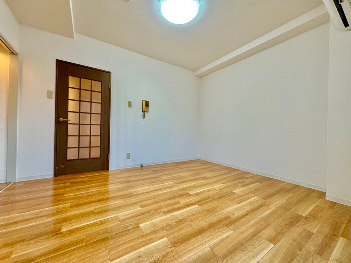 物件内観写真10　(居室)