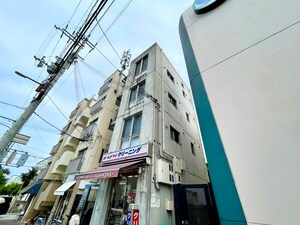 フル－ル西岡本外観写真