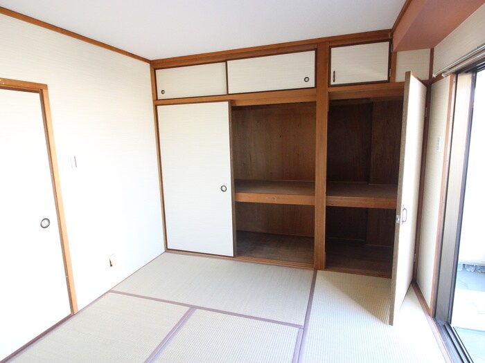 物件内観写真8　(収納)