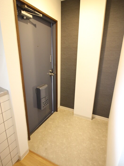 物件内観写真17　(玄関)