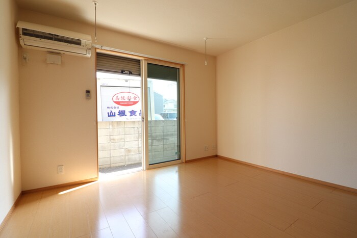 物件内観写真6　(居室)