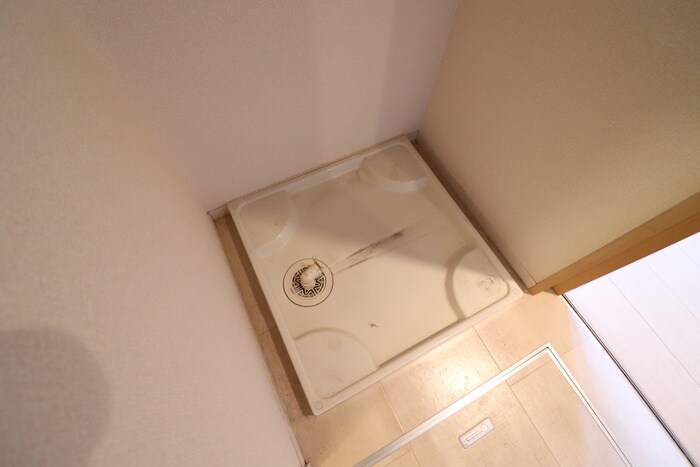 物件内観写真17　(洗濯機置場)