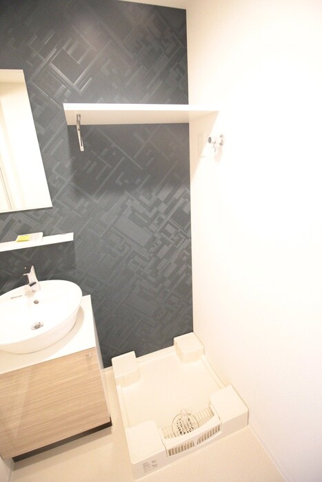 物件内観写真11　(洗濯機置場)