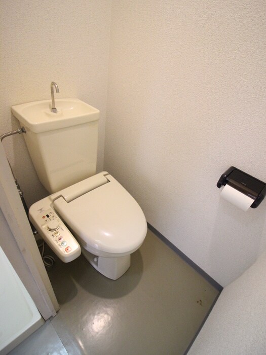 物件内観写真9　(トイレ)