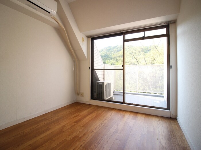 物件内観写真16　(居室)