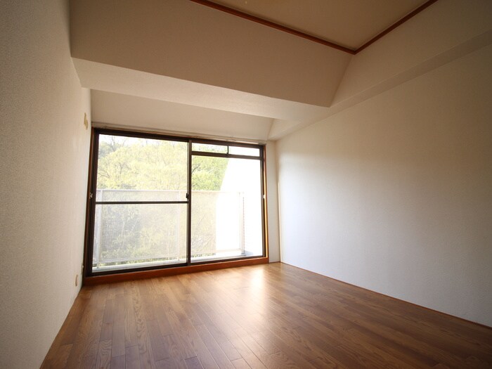 物件内観写真17　(居室)