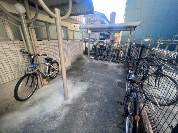 駐輪場