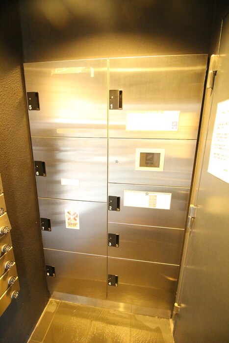 物件外観写真4　(建物設備)