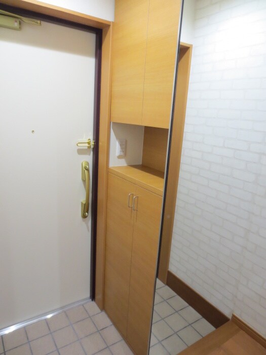 物件内観写真8　(靴箱)