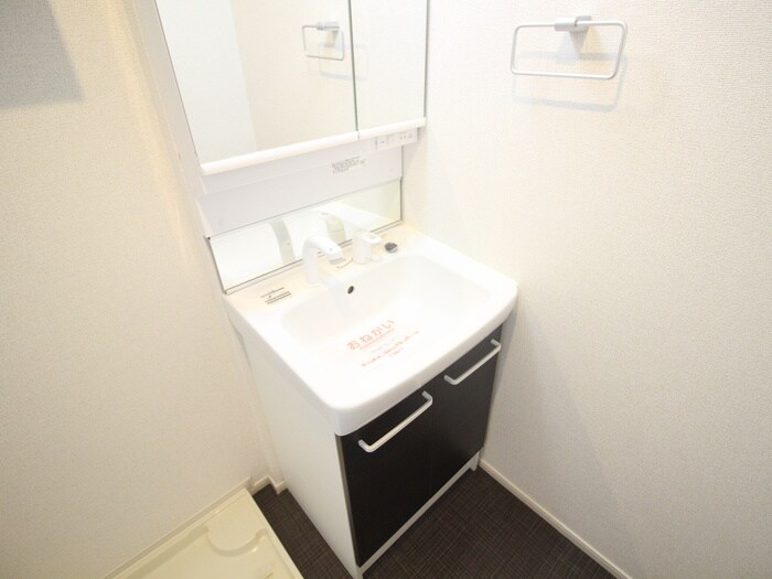 物件内観写真13　(洗面)