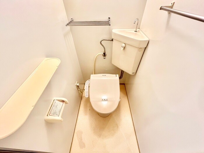 物件内観写真13　(トイレ)