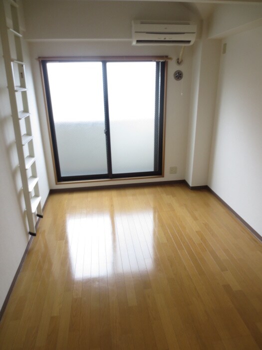 物件内観写真4　(居室)